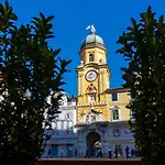 Modern Di Piu Free Garage 里耶卡