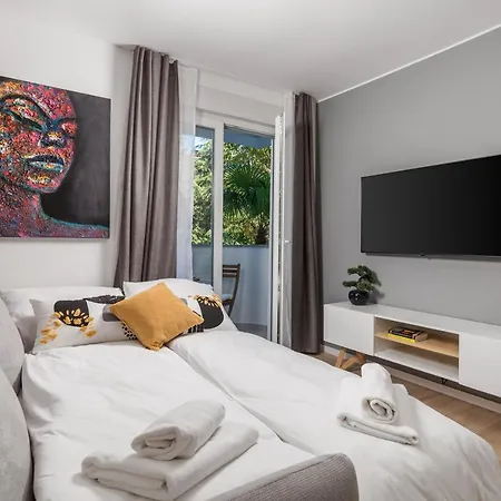 Apartment Modern Di Piu With Free 20m2 Garage Parking Rijeka